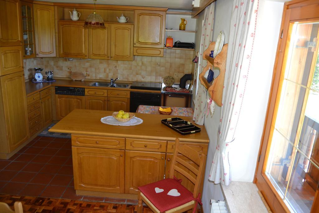 Villa Tamion Vigo di Fassa Bilik gambar
