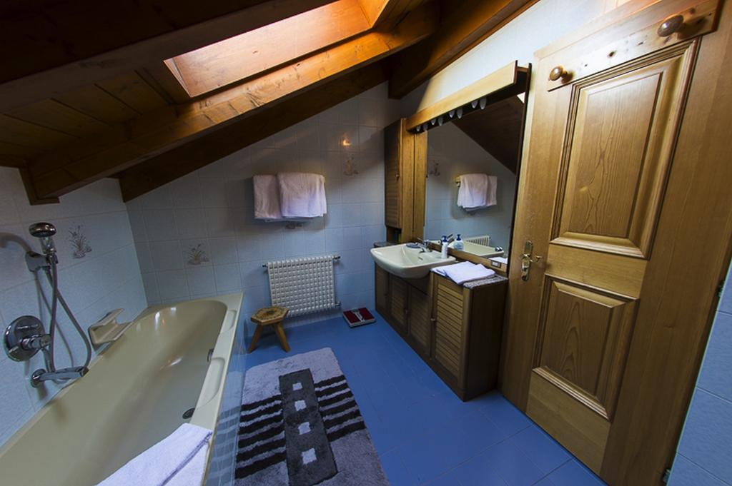 Villa Tamion Vigo di Fassa Bilik gambar